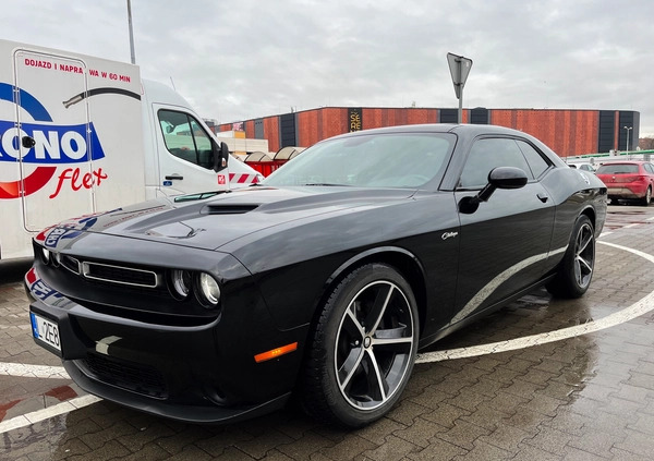 Dodge Challenger cena 95000 przebieg: 43000, rok produkcji 2018 z Kraków małe 137